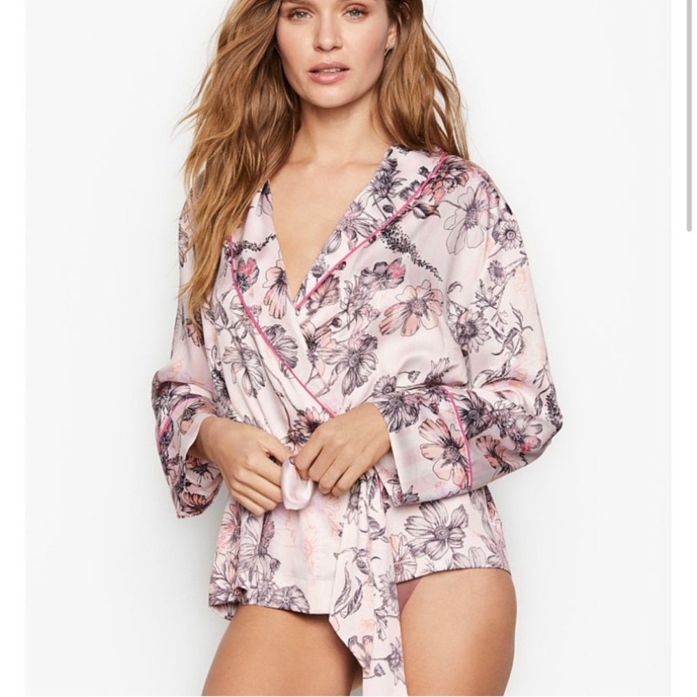 Victoria’s Secret satin wrap top in coconut dreams color wave